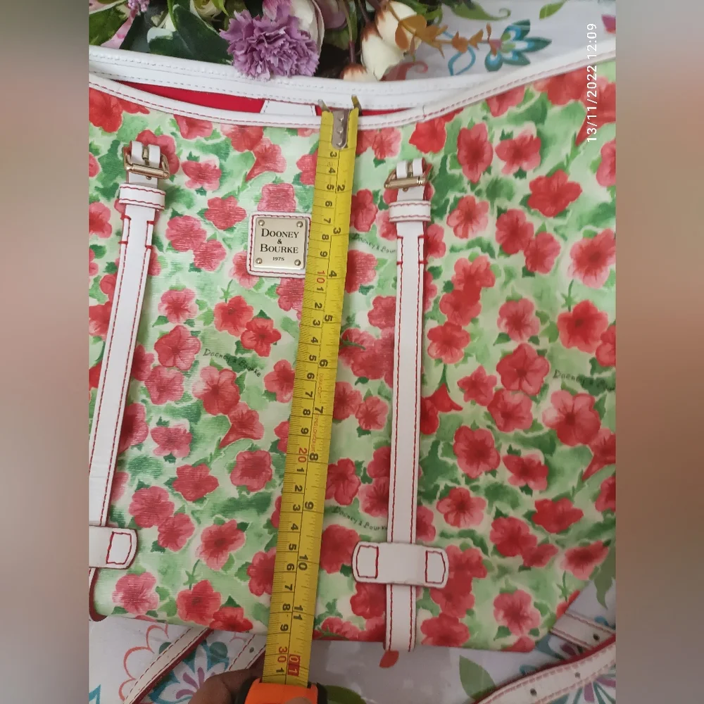 Authentic Dooney and Bourke Large Petunia Tote - Picture 16 of 16